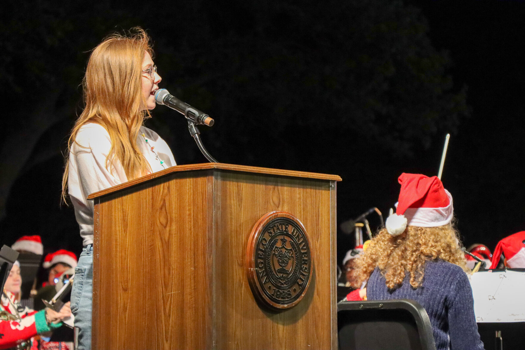 Student Body President Introduces ASU President